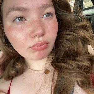 Meet your Posher, Riley